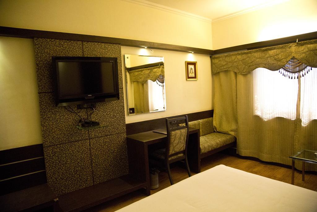 The Rajshahi Palace Hotel Indore Quarto foto